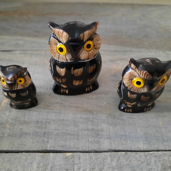 Vintage Carved Owl Figurines - Set of 3 - Picture 8 of 8